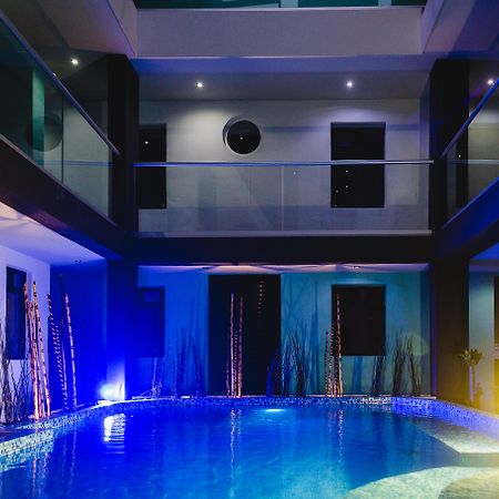 Hotel Flamingo Merida Bagian luar foto