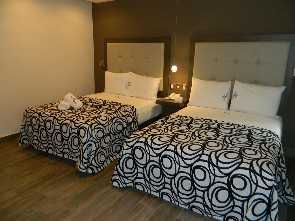 Hotel Flamingo Merida Bagian luar foto